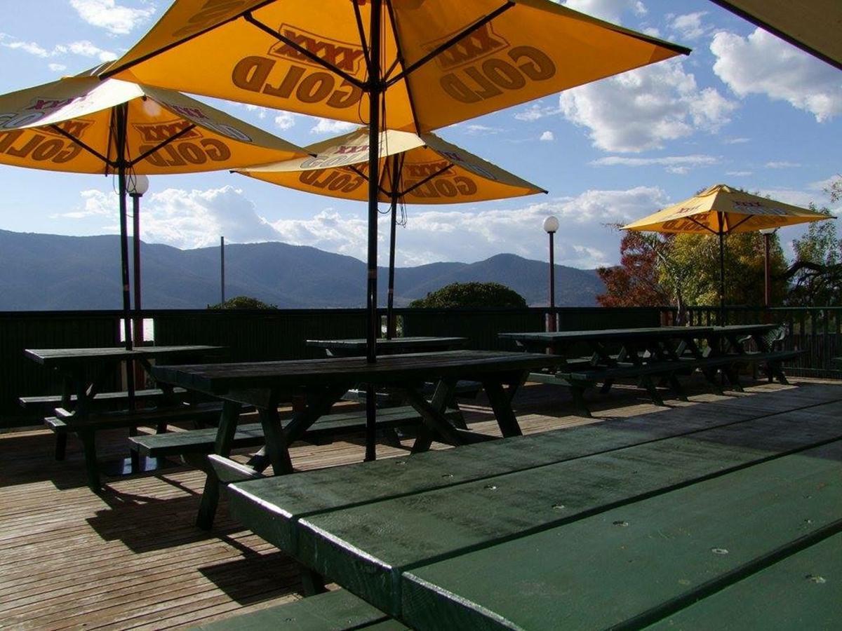 Corryong Hotel Motel Exterior photo