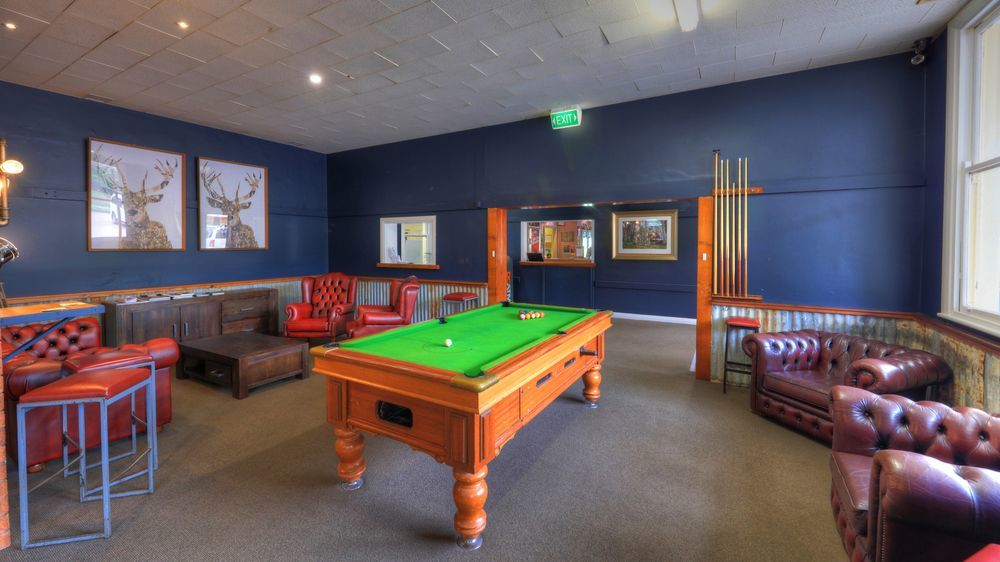 Corryong Hotel Motel Exterior photo